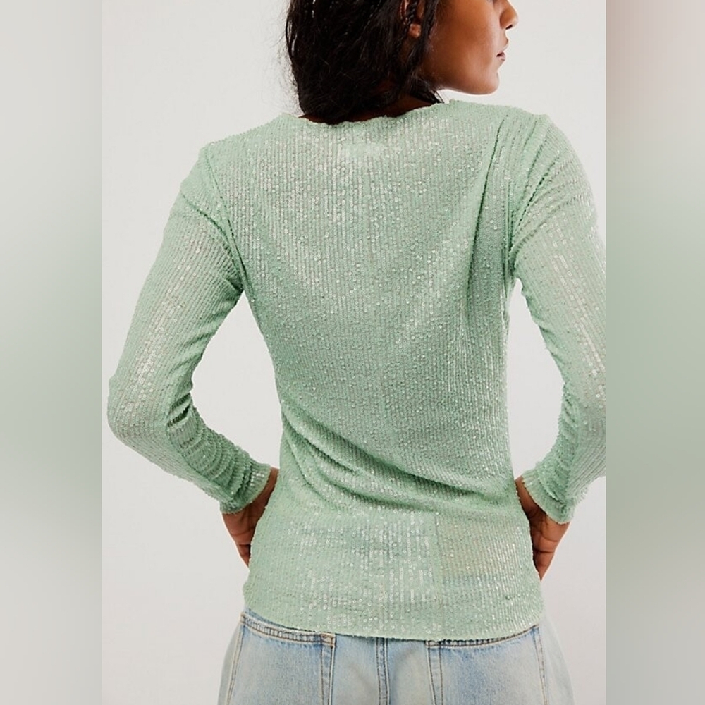 NWOT Free People Gold Rush Long Sleeve Sequin Top in Mint Size Small - Picture 4 of 10